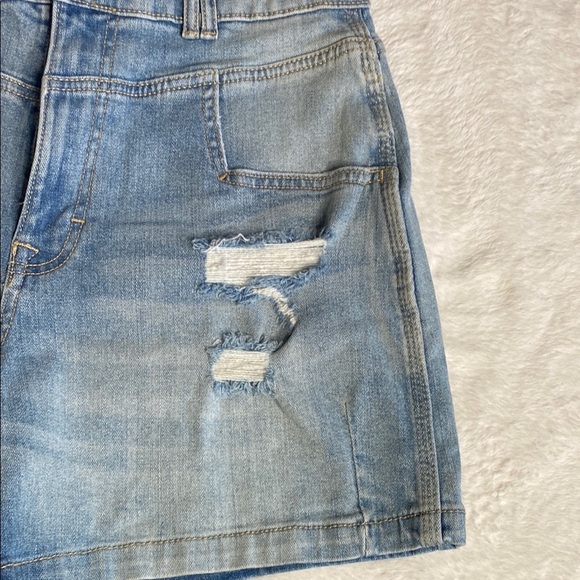 Vintage Light Blue Denim Shorts - Picture 5 of 7